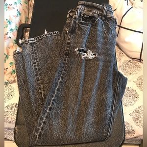 Straight black ripped jeans stretchy